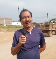 Manihar Singh Nirala sing a song