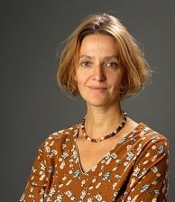 Julie Mervelet coanimatrice des séminaires intensifs vers l'éveil formée à la thérapie non duelle