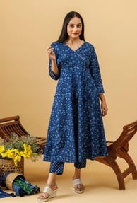 Inspired by Mughal-era court wear, the Angrakha kurta crosses over and ties at the side with beautif