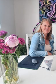 call answering service experts - Hayley