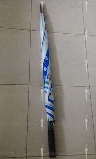 Payung promosi golf fiber otomatis biru putih sanqua tutup