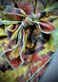 Marino's - accessoires de mode - grand foulard - soie twill - roulotté main - France - Gots - art