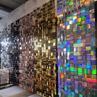 SweetAz Co. shimmer walls in the five colours of black, gold, rose gold, silver and iridescent.