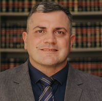 imagem do advogado fausto manica