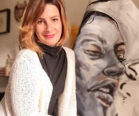 Photo de Mary Meher, artiste peintre spécialisée en fresque murale