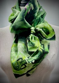 Marino's - accessoires de mode - grand foulard - soie twill - roulotté main - France - Gots - art