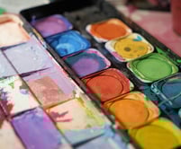 outils de création, peinture pour ateliers de créativité 