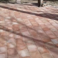 terrasse-terre cuite rustique rose