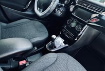 Lavage auto intérieur saintes nettoyage voiture