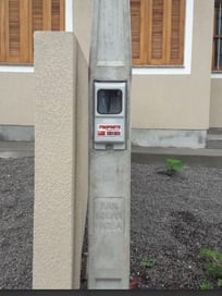 Poste de luz monofasico 