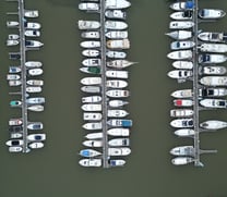 vue aérienne port de plaisance condrieu