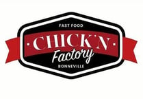 logo chicken factory