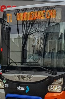 Le 416, avec sa girouette jaune