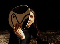 Photo de Laura Dujoncquoy, artiste peintre