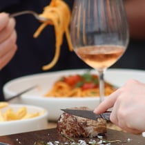 steak on hot stone