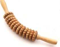 Rullo linfodrenante in legno naturale con manici e dischi sagomati per massaggi corpo anticellulite