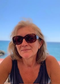 Jo Living the Dream in Iconic Cannes