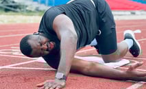 Martin Bakole en plein travail au stade des martyres de Kinshasa