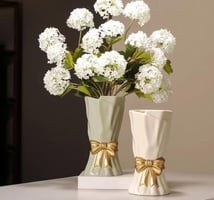 bow vase