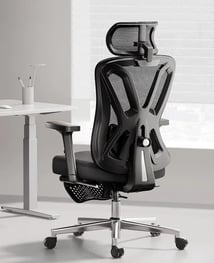 Hbada P5 Silla con Soporte Lumbar Ajustable, Reposapiés Integrado, Negro