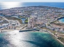 Peniche with the biggest waves in the world