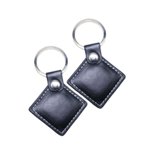 Jetons en cuir RFID noirs en forme de losange.