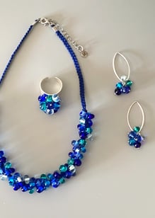 Collier bague et boucles d'oreilles en verre de Murano