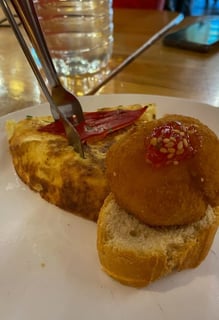 bilbao-mercato-ribera-pintxos-bacalau