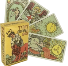 a caixa do tarô original de Rider-Waite e algumas cartas dispostas em leque
