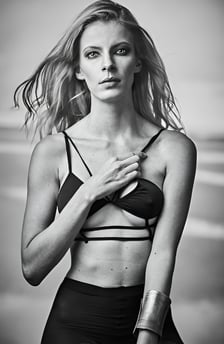 Elizabeth Lotz (Liz Lotz) art director fashion storyteller black and white classic portrait photoshoot studio model
