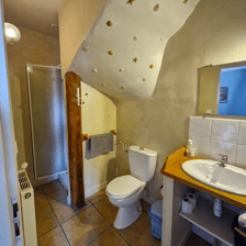 Salle de bain - Chambre triple cosy – Maison La Flambée – Hautes-Pyrénées