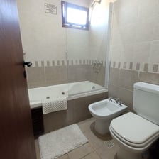 Baño H. triple single