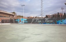 Pintura decorativa en instalaciones deportivas graffiti mural arte urbano