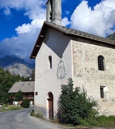 les Claux - chapelle Ste Barbe -