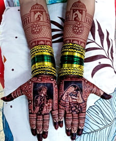 Dark mehndi stain of Bridal mehndi