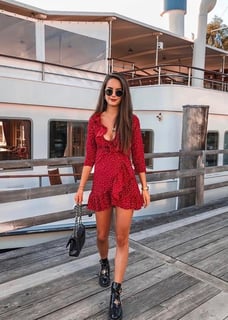 Vestido cruzado con botines