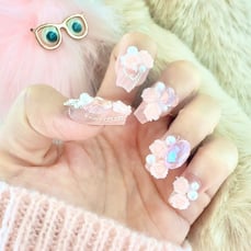 ~14-17mm, short length is considered the most classy and elegant, suitable for parities and banquets