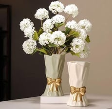 bow vase
