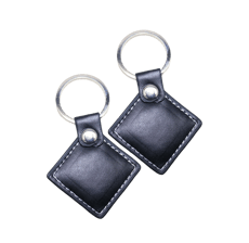 Jetons en cuir RFID noirs en forme de losange.