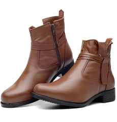 Bota Feminina Coturno em Couro Legítimo Cano Curto com Ziper Confortável - Marrom