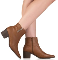 Bota Feminina GiGiL Bico Fino Salto Médio Confortável - Caramelo