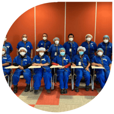 Equipo de limpieza profesional de NOAM listo para brindar servicio en CDMX