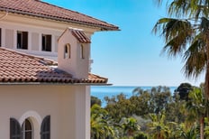 Photographie extérieure d'une maison de campagne à La Londe-les-Maures, réalisée par un photographe immobilier.