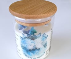 gemini zodiac sign candle with decan stone