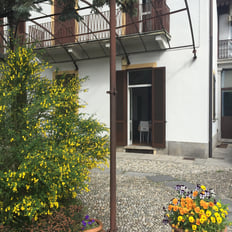 gelsomino apartment entrance at villa ombrosa