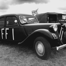 Une traction avant siglée FFI