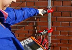 Elektrik Test Cihazı ile Ölçüm Yapılırken