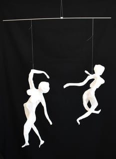 mobile sculpture papier personnage mouvement