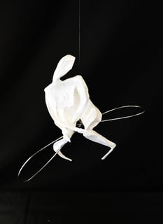 mobile sculpture papier personnage mouvement