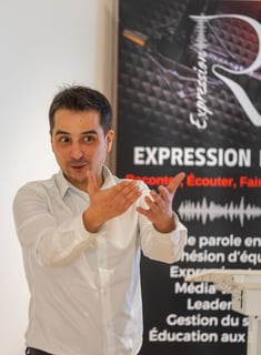 Geste, voix, énergie : la prise de parole, ça se vit ! Atelier Expression Radio en pleine action
